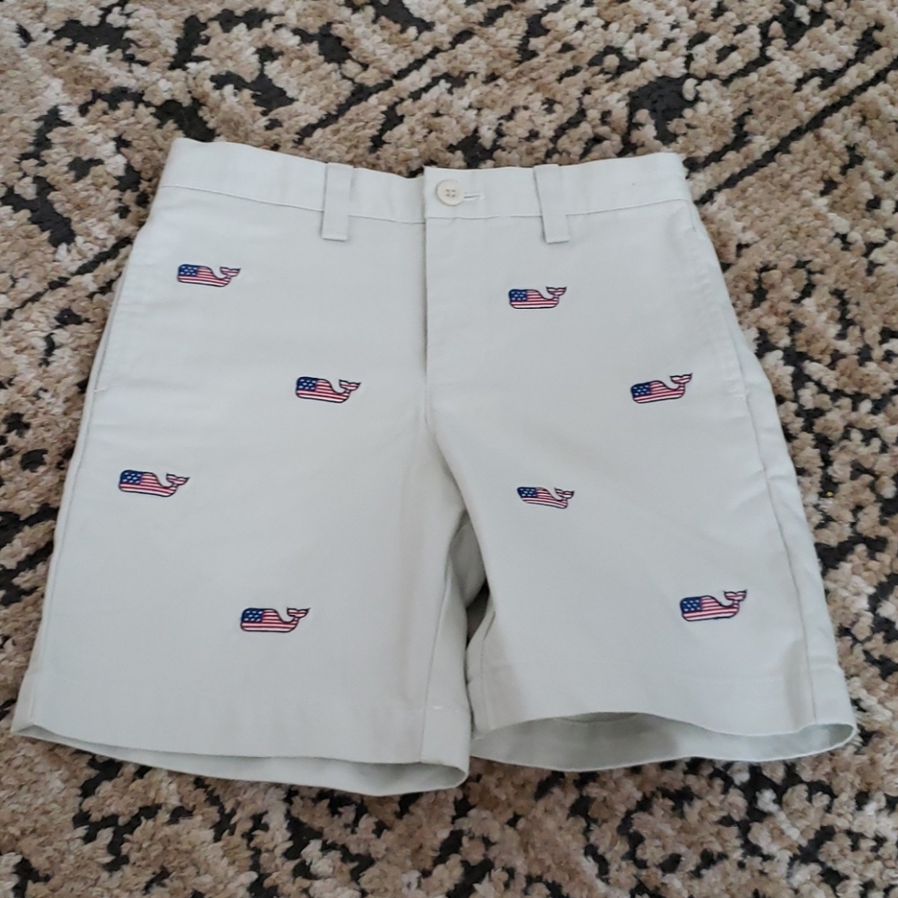Vineyard Vines Boys (whales) shorts,  size 5